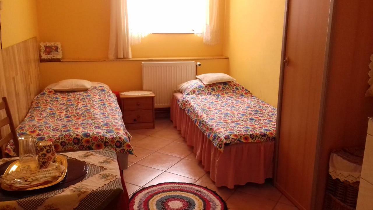 Dom Na Ludowo W Brzeznicy Apartamento Brzeznica  Exterior foto